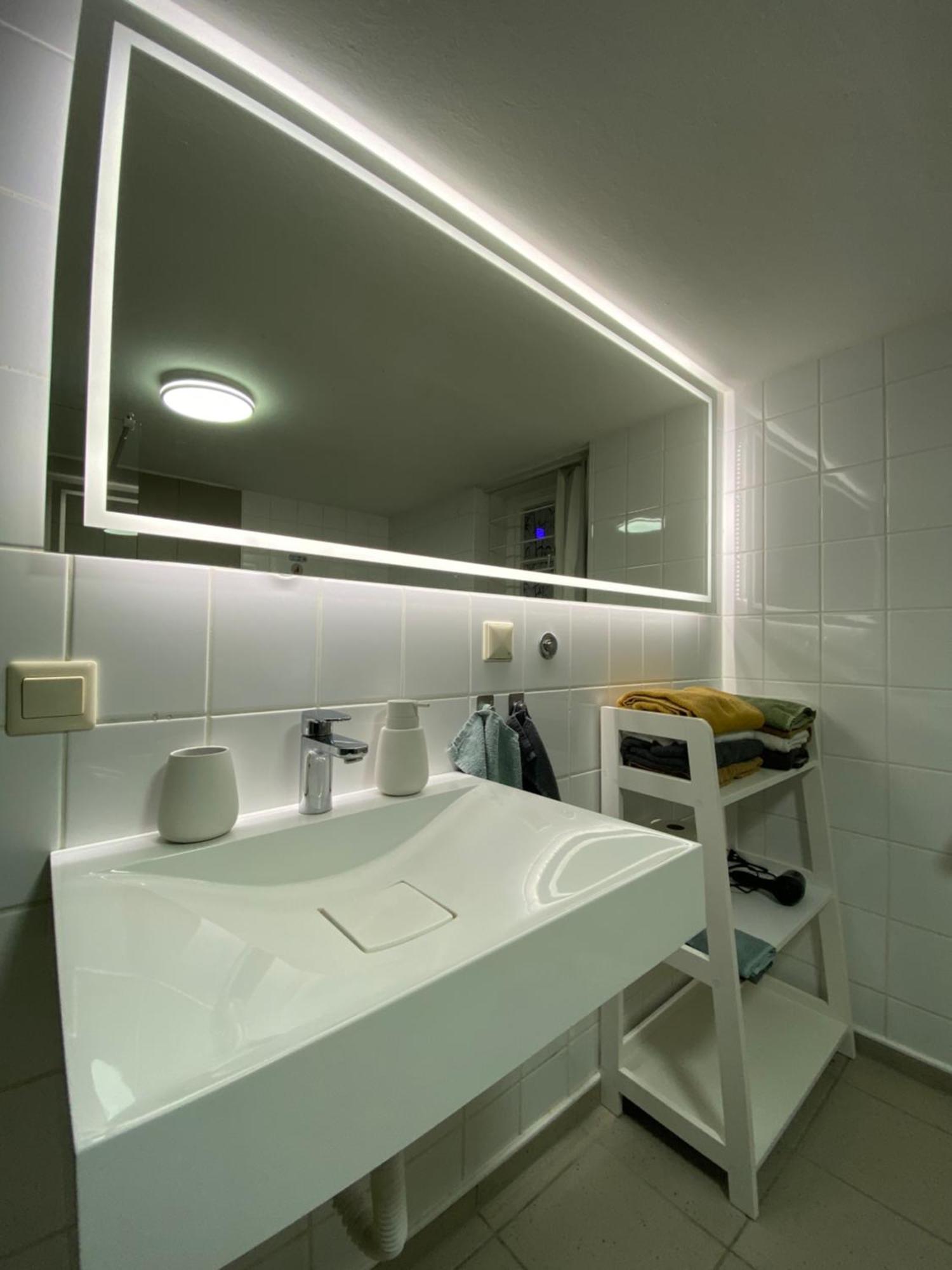 Ferienhaus "Sofia" Anno 1650, Neu - Top Lage - Tempur Beds - Wifi - Parking - Im Herzen Von Detmold-Altstadt, Historische Stadtmauer, Old Lane Detmold Dış mekan fotoğraf